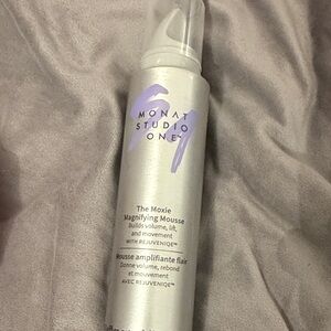 Monat Studio One Hair Mousse - White